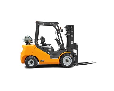 UN Forklift - 3.0T Diesel Forklift | N Series