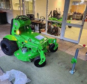 Electric Stand-On Zero Turn Mower SDSM52