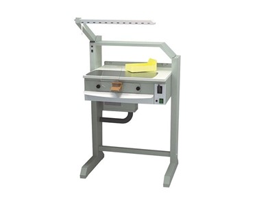 Erio - Laboratory Workstations