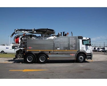 Cappellotto - Vacuum Truck | 6×4 Cap Recy 2600 CL