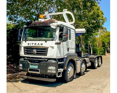 SITRAK G7S 8x4 HIAB Hook Lift
