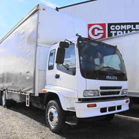 Used Curtainsider Truck | 2004 ISUZU FVR900