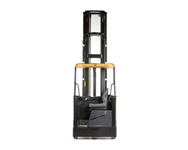 Cat - Sit-on Reach Truck  | 1.4-2.5T NR