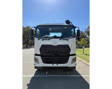 Cab Chassis Truck | Condor Pk Pk 17 300