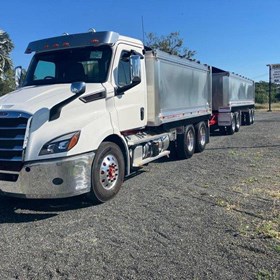 Tipper Truck | 116 Day Cab Cascadia
