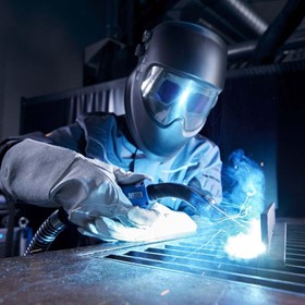 Manual Welding Systems | QINEO