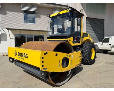 BOMAG - Used Vibratory Roller BW213 D-5