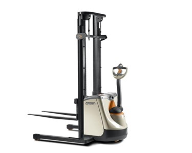 Crown - Electric Walkie Straddle Stacker | ST/SX Series