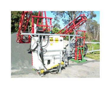 Linkage / Trailing Spraying Equipment