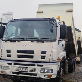 Used Tipper Truck | 2017 ISUZU GIGA CXY 455 