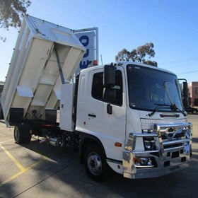 Used Tipper Truck | 500 Series FD1124 Auto Tipper (White)