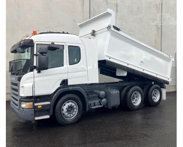 Used Tipper Truck | 2011 SCANIA P400 