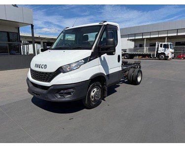 Iveco - Daily Used Cab Chassis 4x2 180 HP 2022