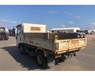 Isuzu - Tipper Truck | NLR275 | Used 