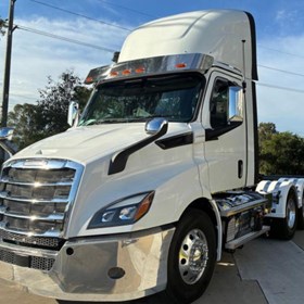 2025 Freightliner Cascadia 116 Prime Mover