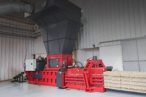 ENERPAT HBA80-11075 automatic cardboard baler in Mexico  