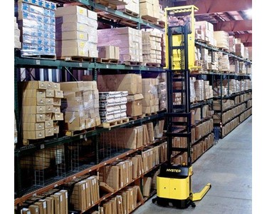 Hyster - Order Pickers | R30XM Series