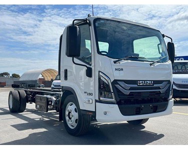 Isuzu - Cab Chassis Truck | Nqr 88-190 Am D45