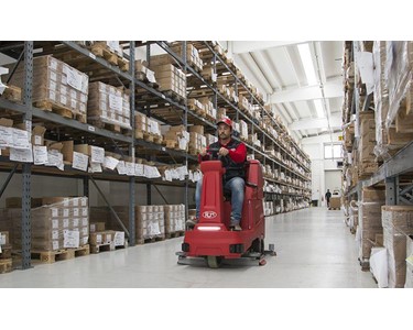 RCM - Giga Ride on Floor Scrubber