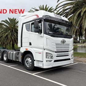 JH6 6x4 Prime Mover