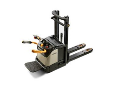 Crown - DT Series | Double Pallet Stacker with Folding Platform