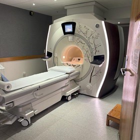 1.5T Optima MR450w GEM [MRI Scanner] [EX3563]