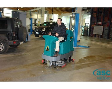 ASC - Ride On Floor Scrubber | Eureka E85 