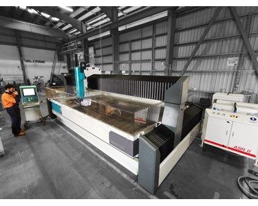 Flow - Mach 500 Waterjet Cutting Machine