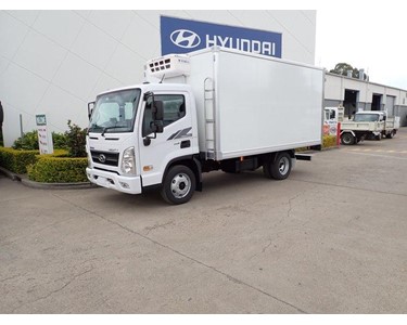 Hyundai - EX6 SWB Freezer Truck 2025