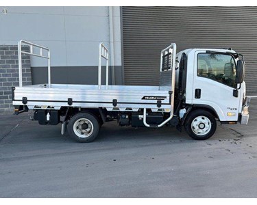 Isuzu - Tray Dropside Truck | NPR 45/65-175 DT D28 Tradepack