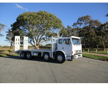 Iveco - Used Beavertail Truck | 2010 Acco 2350G 