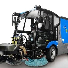 Azura MC 210 FLEX Multi-Combination Sweeper / Scrubber