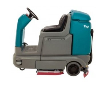 Tennant - Ride On Floor Scrubber Dryer | TE-T12