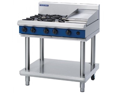 Blue Seal - Moffat 4 Burner Natural Gas Cooktop with Griddle Plate