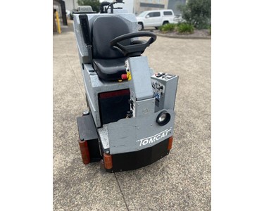 Conquest - Fully Refurbished | Conquest SDS85 Ride On Floor Scrubber
