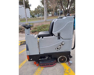 Conquest - Used Conquest SDS85E Ride-On Floor Scrubber | Formerly Conquest CRZ - 