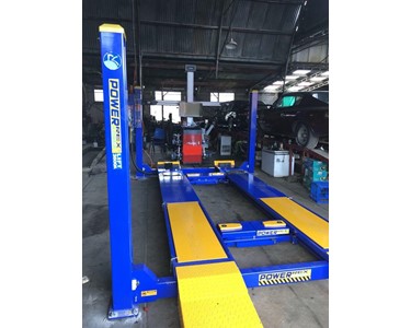 Auto Align - Wheel Aligner | Mobile Movable between Alignment Bays | VH8 3D 