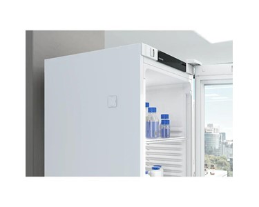 Liebherr - Glass Door Pharmacy Medical Laboratory Refrigerator | SRFvh 4011