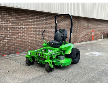Conquest - SDMS60 Ride On Electric Zero Turn Mower - Fully Refurbished