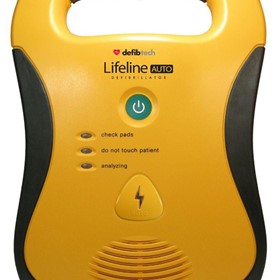Defibrillator | Lifeline AED Fully AUTO Package 7 Year