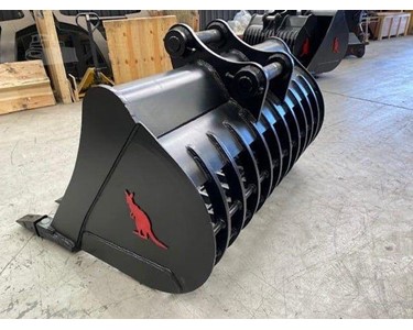 Roo Attachments - 20t Excavator Skeleton Bucket 1800mm 140*140 Rock