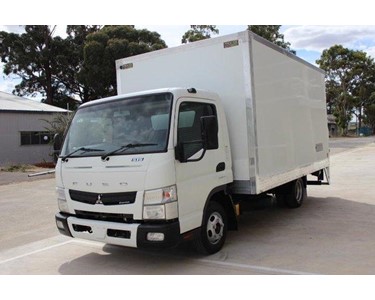 Fuso - Used Pantech Truck | Canter 515 Pantech Truck with Tailgate Loader