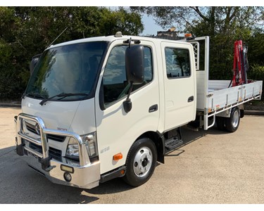 Hino - Used Crane Truck | 2017 Dual Cab | 616 - 300 Series 