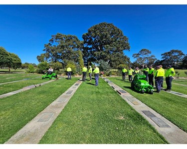 Conquest - Electric Stand-On Zero Turn Mower SDSM52