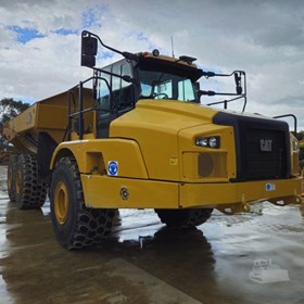 Used Dump Truck | 2022 745 