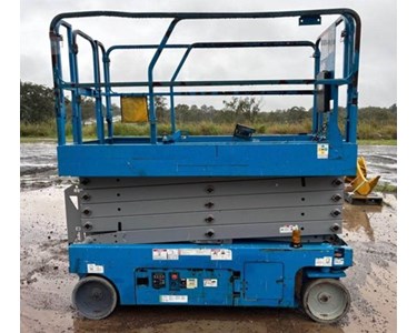 Genie - Used Slab Scissor Lift | 2015 GS3246 