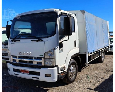 Isuzu - Used Curtainsider Truck | 2014 ISUZU FRR500 