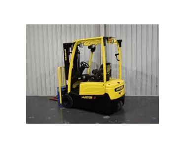 Hyster - 3 Wheel Electric Forklifts | J1.8XNT