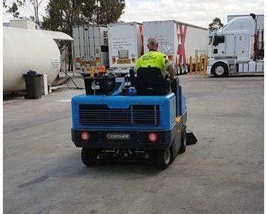 Conquest - Hydraulic 4WD Ride-On Sweeper | RENT, HIRE or BUY | PB180DK-4 