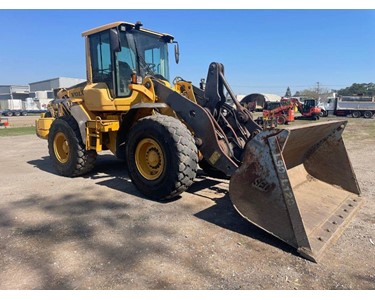 Volvo - Used 2008 Volvo L90F wheel loader